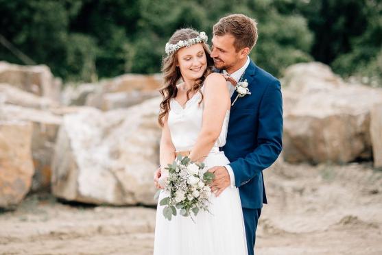 hochzeit brautpaar ilona mueller marktbreit kitzingen hochzeitsfotos fotos wuerzburg trauung fotostudio outdoor