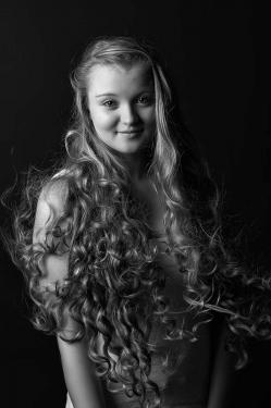 lange haare locken studiofotografie